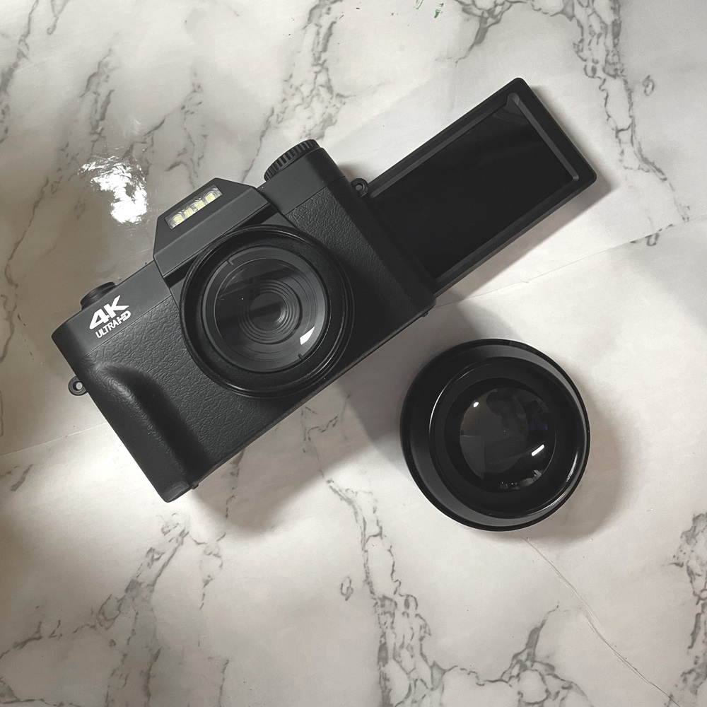 4K vlogging camera